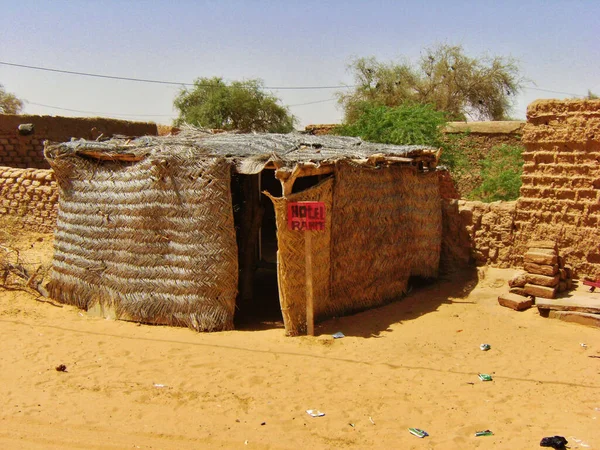 Küçük lüks oteller, insanların dünyayı kasıtlı olarak keşfettiği, yoğunluğunu deneyimlediği ve bütünlüğünü koruduğu bir gelecek yaratıyor..