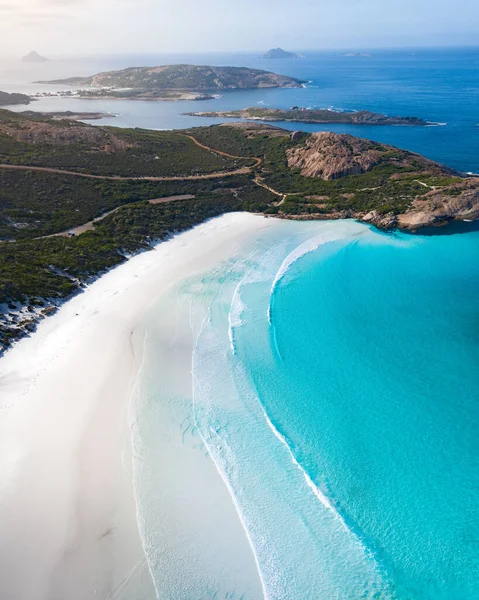 Vue Aérienne Paysage Marin Idyllique Avec Une Plage Sable Blanc — Photo