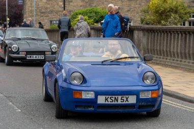 Morpeth Fair Day, Northumberland, İngiltere 'de klasik bir GTM Rossa arabası.