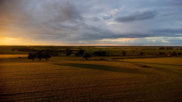 Krásná Obloha Západu Slunce Nad Zlatým Políčkem Anglickém Felixstowe — Stock fotografie