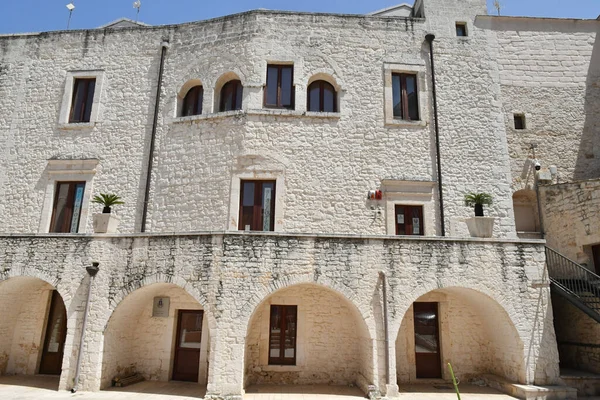Casamassima Bir Belediye Binasının Cephesi Talya Nın Puglia Bölgesinde Mavi — Stok fotoğraf