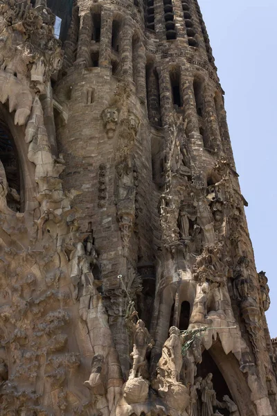 スペイン バルセロナの歴史的大聖堂ガウディ サグラダ ファミリアの一部 — ストック写真