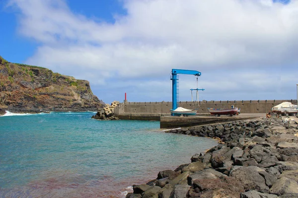 Prachtig Uitzicht Een Zee Met Rotsen Aan Zijkant Puerto Espindola — Stockfoto