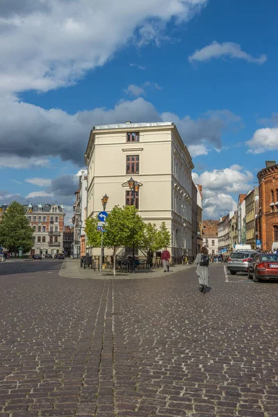 Polonya, Torun 'daki tarihi eski kasaba binalarının dikey görüntüsü.