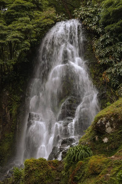 Vertical Shot Scenic Waterfall Natural Park Ribeira Dos Caldeiroes — Stock Photo, Image