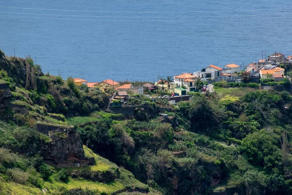 Eine Luftaufnahme Von Häusern Auf Einem Hügel Mit Blick Auf — Stockfoto