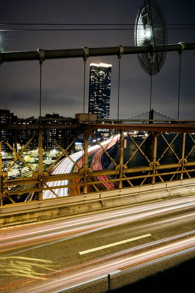 Una Toma Vertical Del Puente Brooklyn Noche Nueva York — Foto de Stock