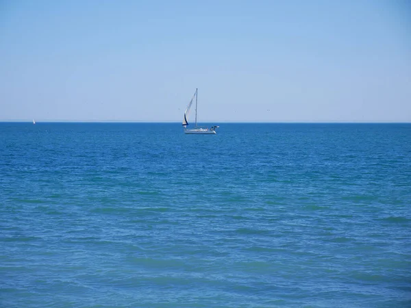 Чудова Фотографія Парусного Човна Середземному Морі — стокове фото