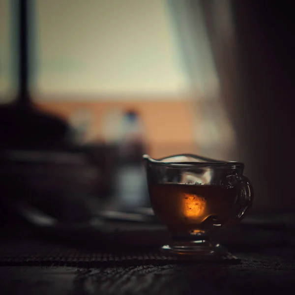 Une Belle Vue Sur Une Petite Tasse Thé Verre Avec — Photo