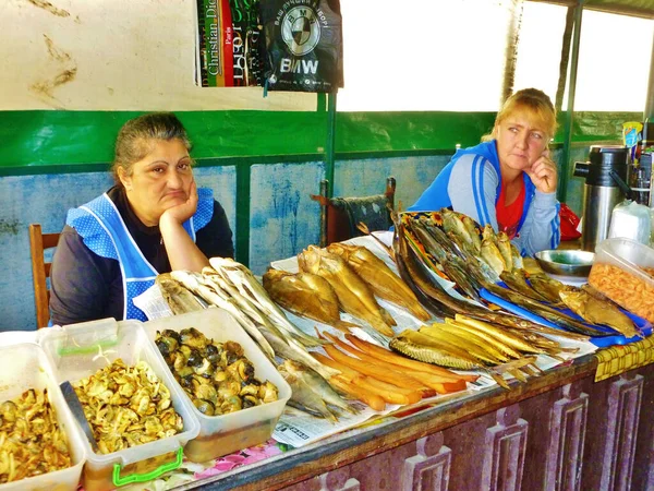 Donne Ucraine Che Vendono Pesce Mercato Odessa — Foto Stock