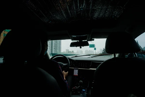 Interior Taxi Shanghai Con Autopista Fondo — Foto de Stock