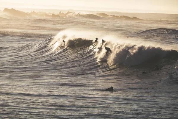 Fantastisk Utsikt Över Surfare Som Fångar Våg Mount Maunganui Nya — Stockfoto