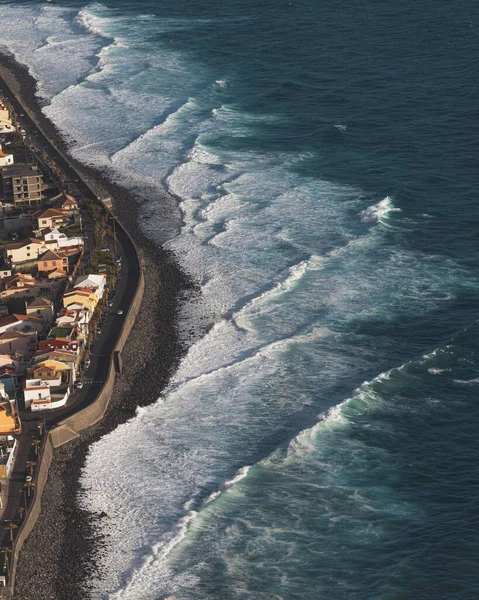 Vzdušný Pohled Vlnolam Narážející Ponta Paul Madeira Portugalsko — Stock fotografie