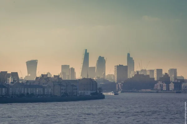 Güzel Londra Silueti Doğu Londra Ngiltere Den Izleniyor — Stok fotoğraf