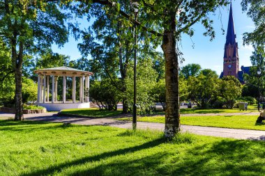 Birkelunden Oslo Norveç 'te yaz ve güneş