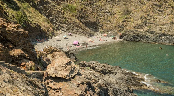 Een Prachtig Landschap Van Een Strand Van Rotsen Playa Del — Stockfoto