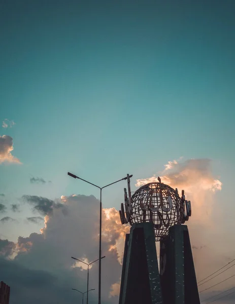 Güneşin Doğuşunda Allah Koynunda Dolaşın — Stok fotoğraf