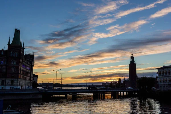Piękny Widok Most Zachodem Słońca Sztokholmie — Zdjęcie stockowe
