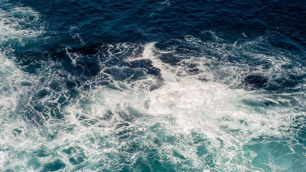 Une Vue Dessus Mousse Blanche Dans Océan Atlantique Près Donegal — Photo