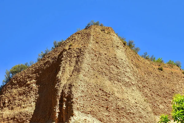 Las Medulas kasabası El Bierzo, Leon bölgesinde yer almaktadır. Bu küçük dağ kasabası yükselişin doğal başlangıcını simgeliyor..