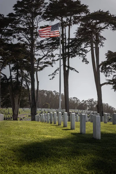 Waving Flag America San Francisco National Cemetery Sunny Day — Stock Photo, Image