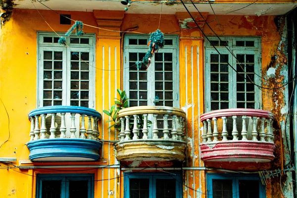 Eine Schöne Aufnahme Eines Antiken Bunten Gebäudes Vietnam — Stockfoto
