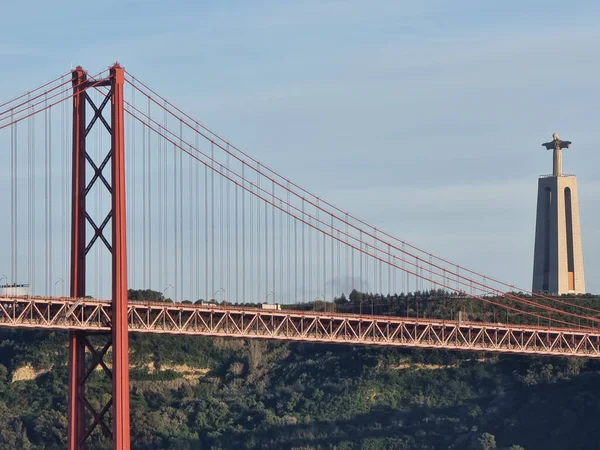 Beroemde Brug Jezus Standbeeld Lissabon Portugal — Stockfoto