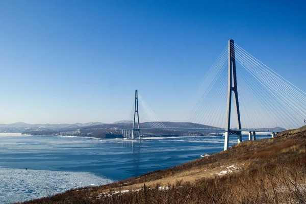 Russki Brücke Zwischen Der Stadt Wladiwostok Und Der Insel Russki — Stockfoto