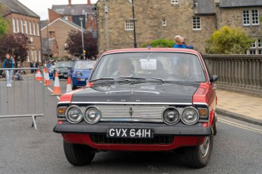 Morpeth Fair Day, Northumberland, İngiltere 'de klasik bir Ford Zephyr arabası.