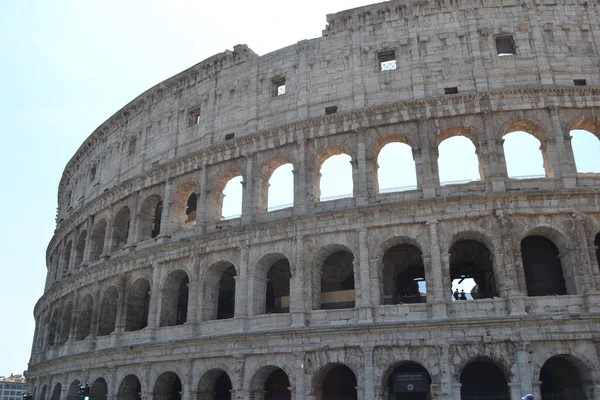 Närbild Colosseum Rom Italien Solig Dag — Stockfoto