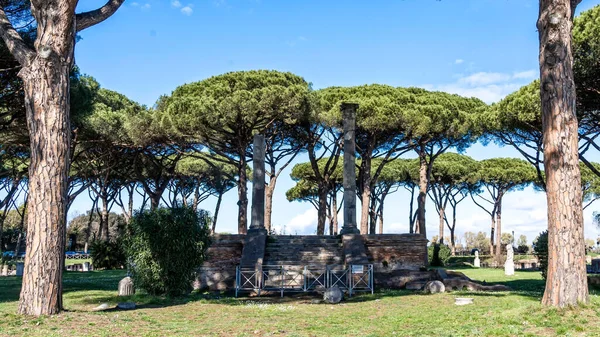 奥斯提卡 Ostia Antica 是一个大型考古遗址 靠近现代城市奥斯提亚 是古罗马港口城市的所在地 — 图库照片