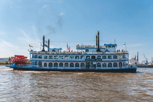 Cruise Ship Harbor — Stock Photo, Image