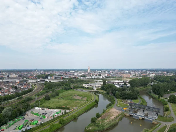 Belçika 'daki Mechelen şehrinin hava manzarası.