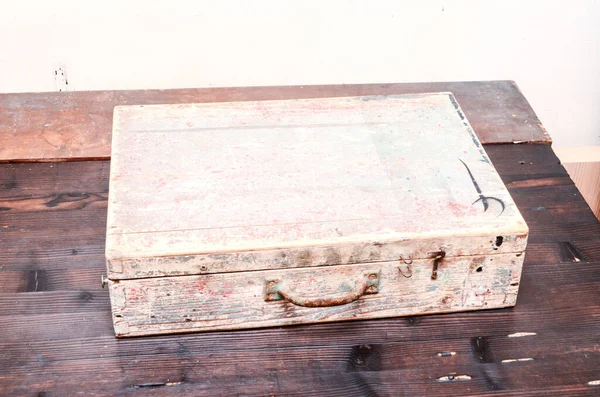 Vintage Wood Colored Brown Suitcase Wooden Table — Stock Photo, Image