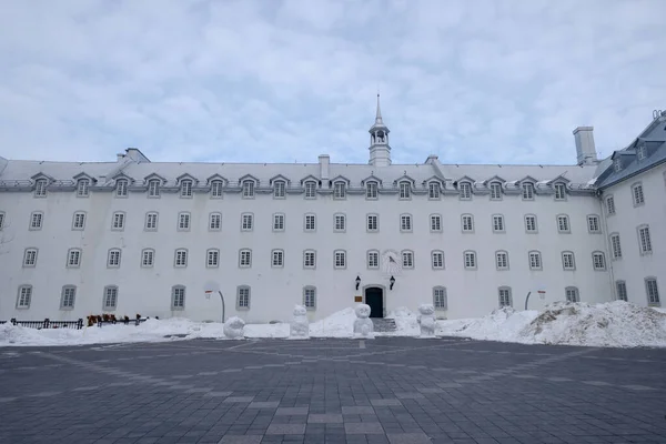 Kış Boyunca Quebec Lahiyat Fakültesi Nin Avlusu — Stok fotoğraf