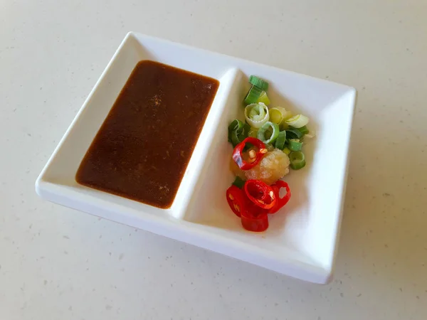 Taiwanese Hot Pot Dipping Sauce with Scallion, Garlic, Chili
