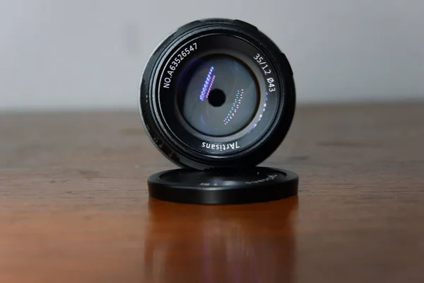 Ahşap Bir Masada Fujinon Lenslerinin Yakın Plan Çekimi — Stok fotoğraf
