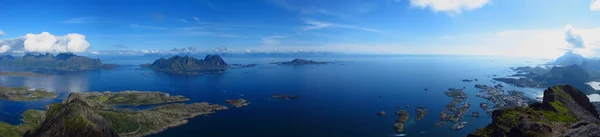 Eine Luftaufnahme Des Lofoten Archipels Umgeben Von Wasser Norwegen — Stockfoto