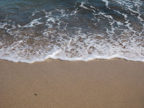 Closeup Shot Waves Washing Sandy Beach Perfect Background — Stock Photo, Image