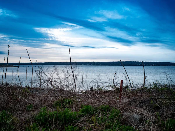 Mares Azules Cielos Mirando Hacia Bahía Narragansett Desde Melville Park — Foto de Stock