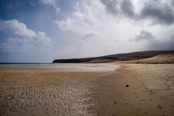Uma Bela Praia Durante Dia Fuerteventura — Fotografia de Stock