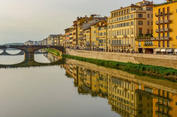 Vista Hora Dourada Ponte Vecchio Florença Itália — Fotografia de Stock