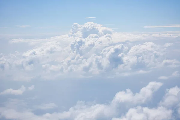 Ein Malerischer Blick Auf Weiße Wolken Himmel Einem Strahlend Sonnigen — Stockfoto