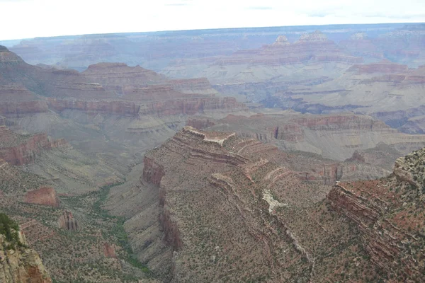 Μια Εναέρια Άποψη Των Όμορφων Βουνών Στο Grand Canyon Αριζόνα — Φωτογραφία Αρχείου