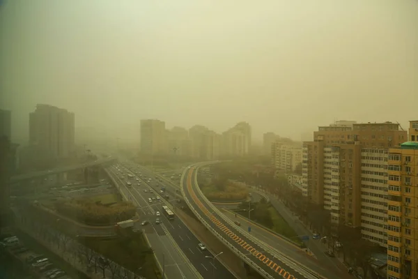 Widok Powietrza Ruchliwej Wymiany Pekinie Zakurzonej Burzy — Zdjęcie stockowe