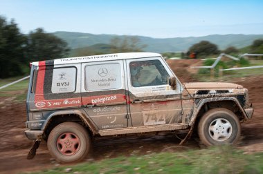 Mercedes Benz G sınıfı Dakar Rallisi için hazırlanıyor.