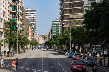 İspanya 'nın Barcelona kentindeki Avinguda Diagonal Bulvarı' nın açık hava manzarası