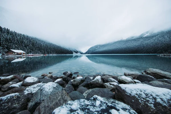 Paisaje Fascinante Del Lago Louise Alberta Frío Día Nevado Banff — Foto de Stock