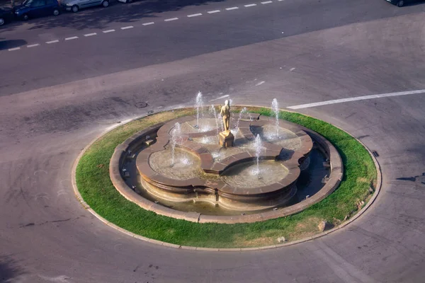 Gros Plan Une Fontaine Dans Rond Point Barcelone Espagne — Photo