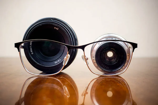 Close Alguns Óculos Com Lentes Como Fossem Olhos — Fotografia de Stock